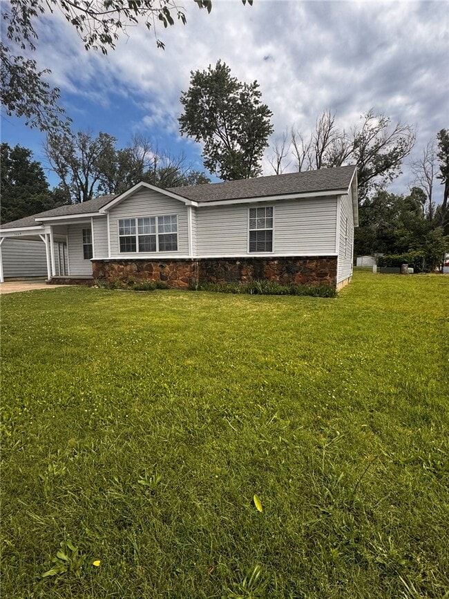 Photo - 3009 W Olive St