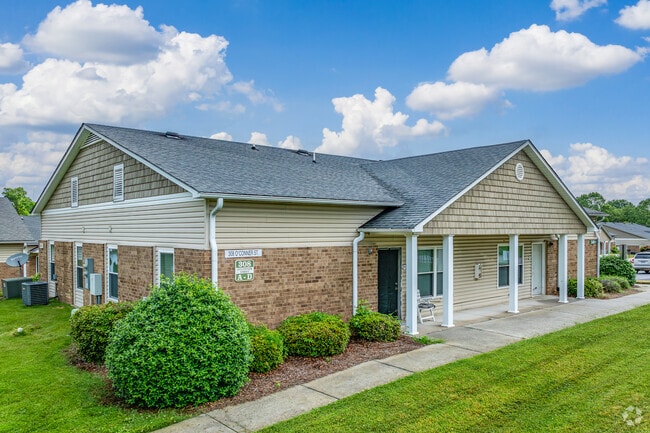 Photo - Parkside Apartments
