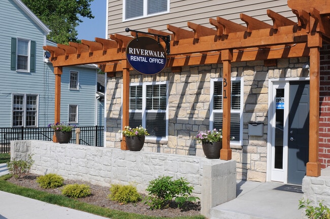 Riverwalk Flats Apartments - RWF
