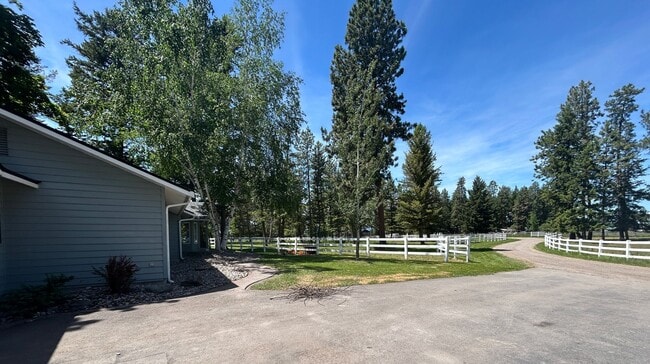 Photo - ~5 bedroom in a Picturesque Country Setting~