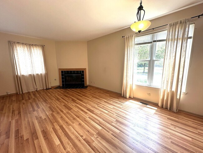 Photo - 1152 Vail Ct