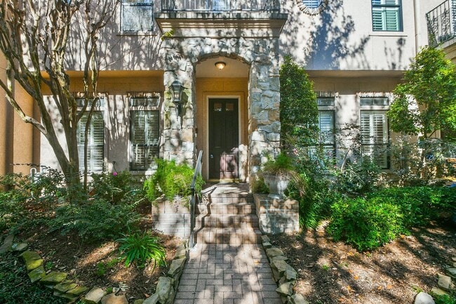 Building Photo - 3326 Memorial Crest Blvd