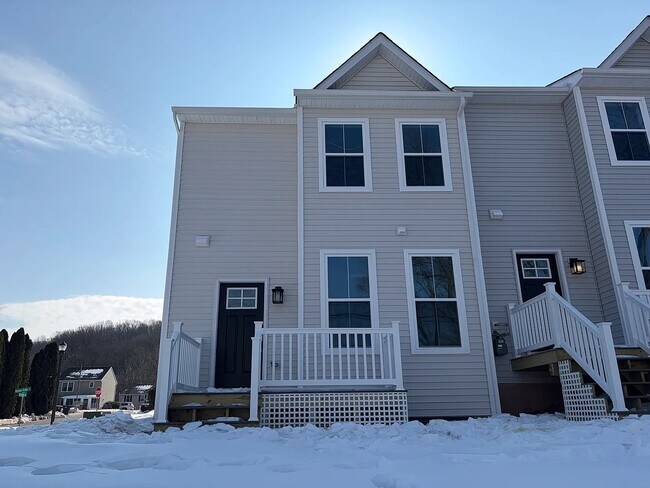 Photo - 101 Abramo Victor Dr