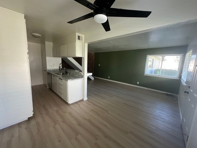 Photo - 3673 Park Dr
