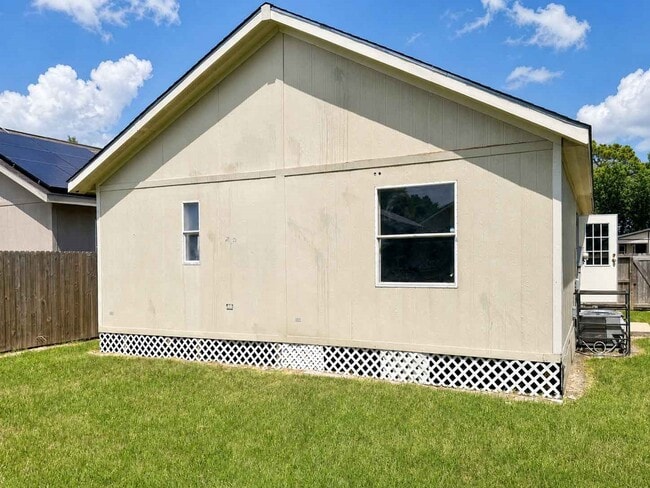 11919 Kingslake Forest Dr