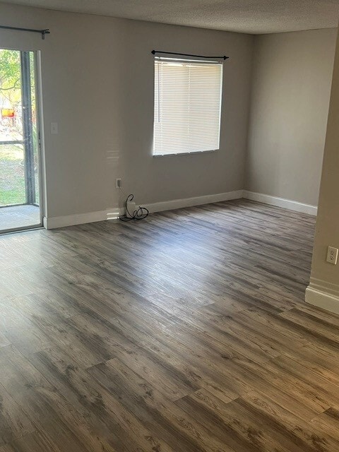 Photo - 2733 Hidden Lake Blvd Unit B