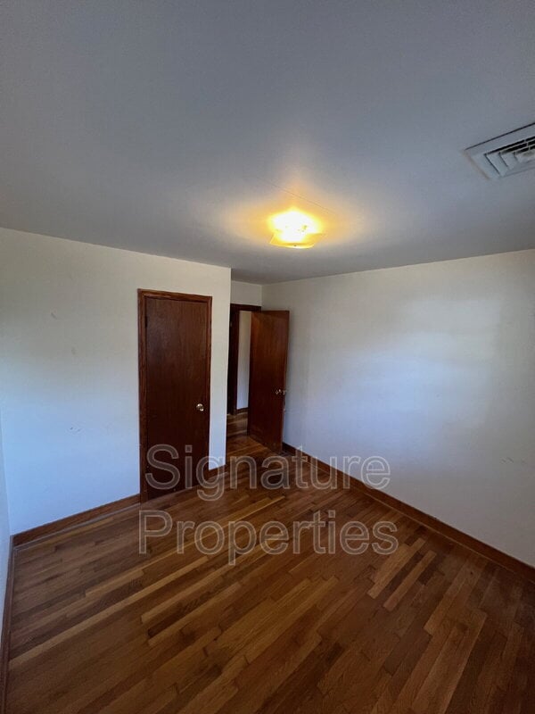 Photo - 135 N Oak Ave