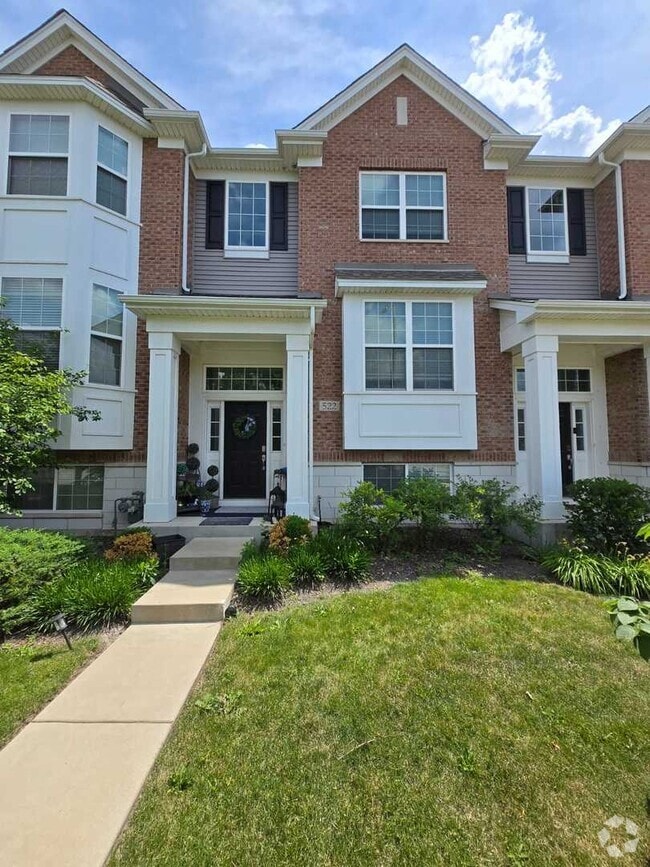 Building Photo - 522 Fairway Dr Rental