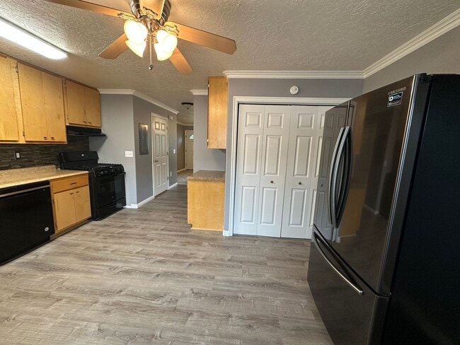 Photo - Cute and Cozy 2 Bed, 1.5 Bath Townhome in the Meadows!