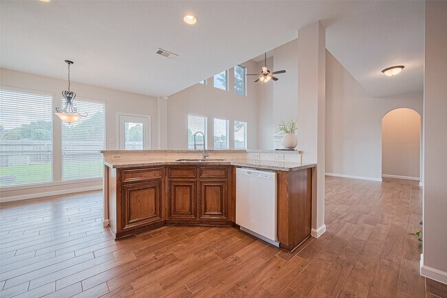 Photo - 20834 Avery Cove Ln