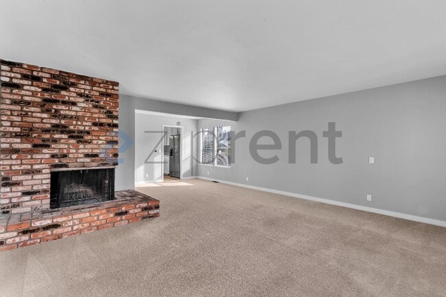 Photo - 25 Leslie Ct