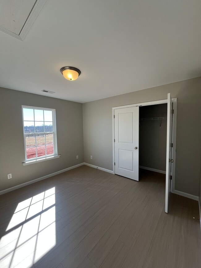 Photo - 492 State Rd S-42-2289