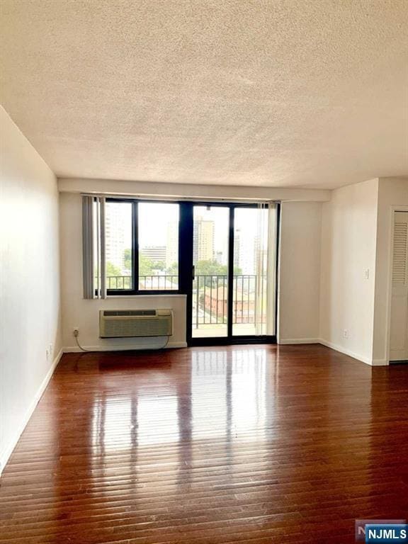 Photo - 1590 Anderson Ave Unidad 7E