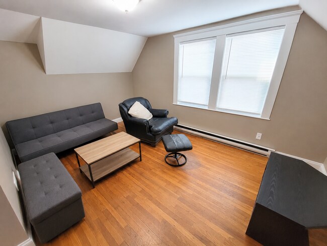 Photo - 61 Madison Ave Unit 3