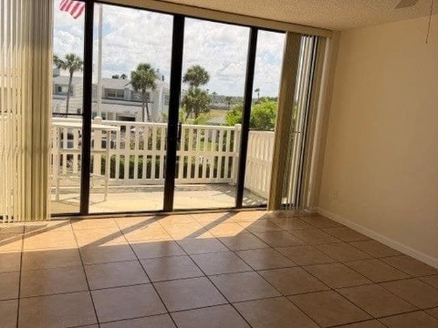 Photo - 3580 S Ocean Shore Blvd Unidad 101
