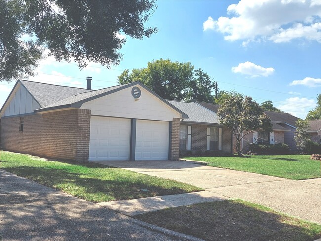 Photo - 8222 Forest Point Dr