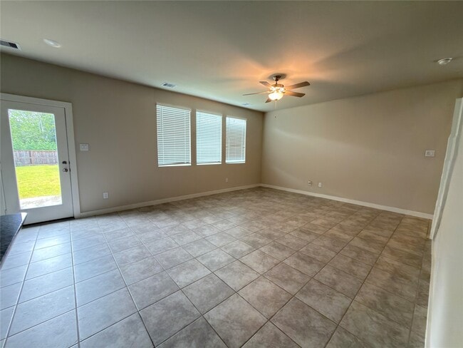 5723 Madden Ln