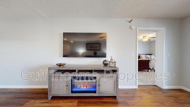 Photo - 3980 Ironwood Circle Unidad 305