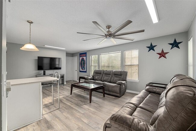 Photo - 2601 SW Archer Rd