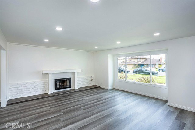 Photo - 618 S Vicki Ln