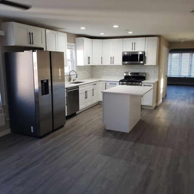 Photo - 8604 W Carmen Ave Unit Apt #2