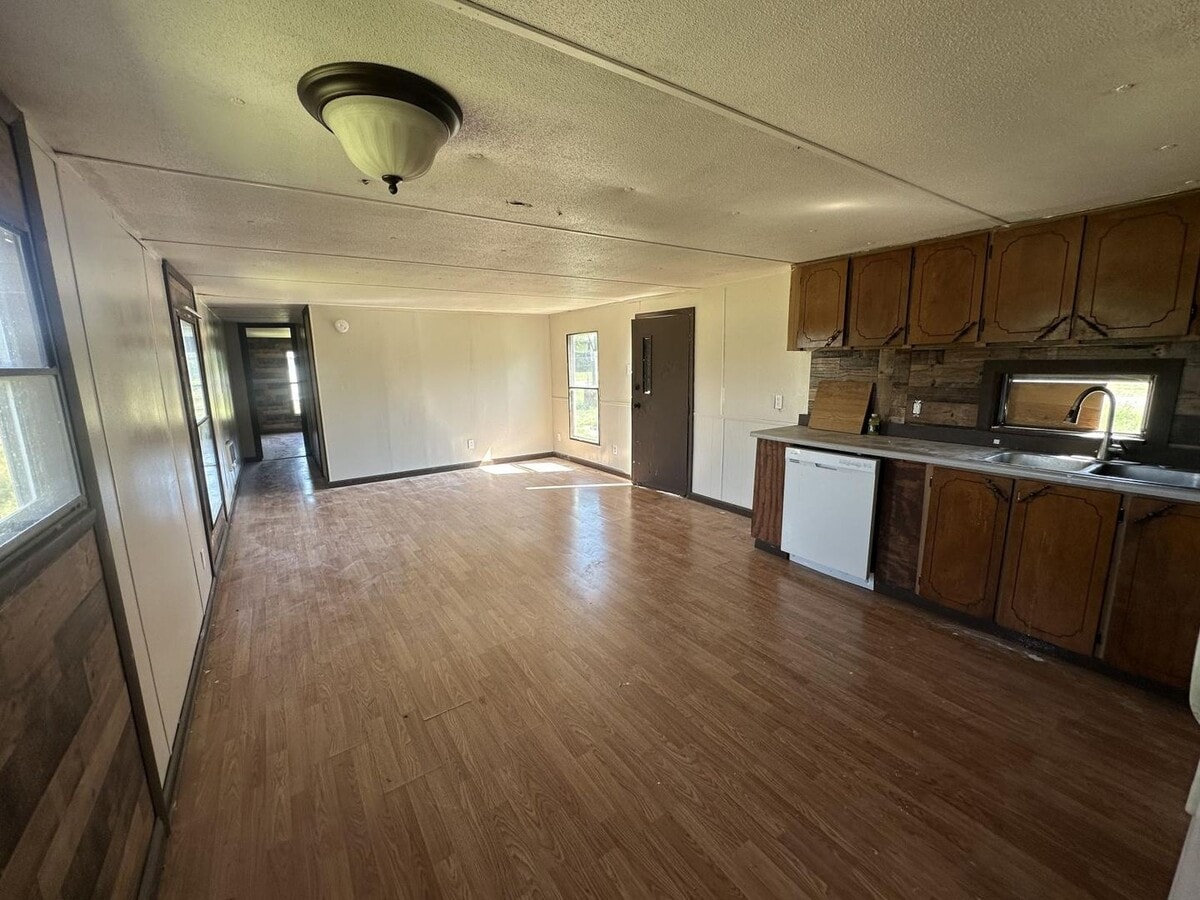 Photo - 3620 Carver Rd