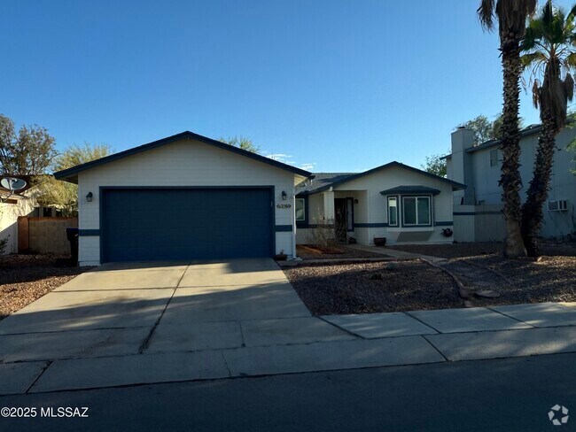 Building Photo - 2560 W Tenbrook Way Rental