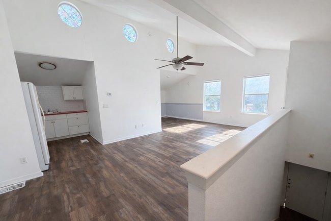 Photo - 212 Lessin Ln Unit 212 Lessin Lane - B