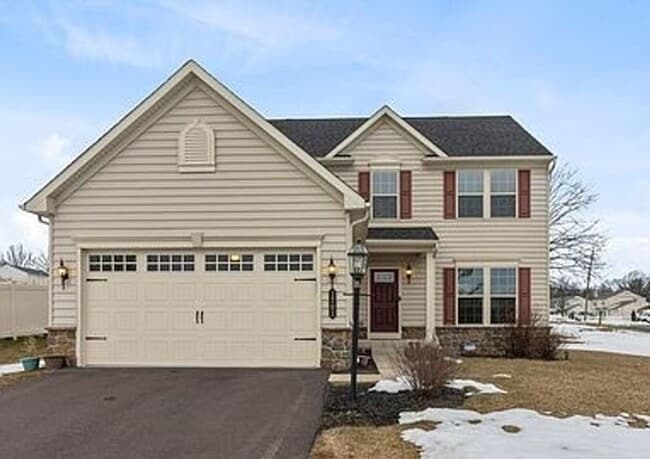 Building Photo - Gorgeous 4BR/2.5BA located in Warrington! Available NOW!