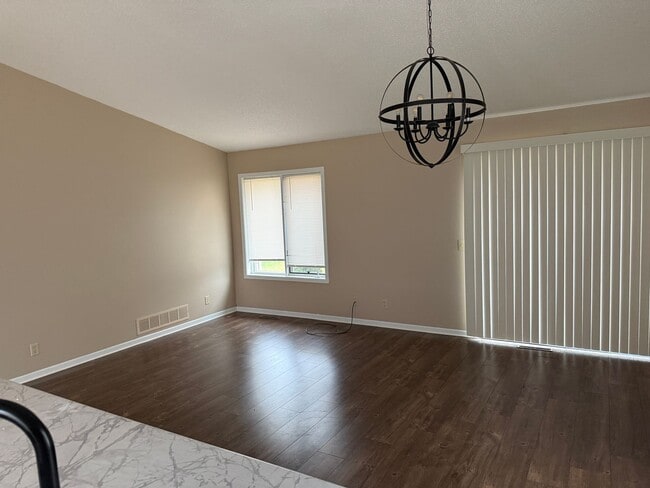 Photo - 3 Bedroom, 3 Bath Home for rent Close to t...