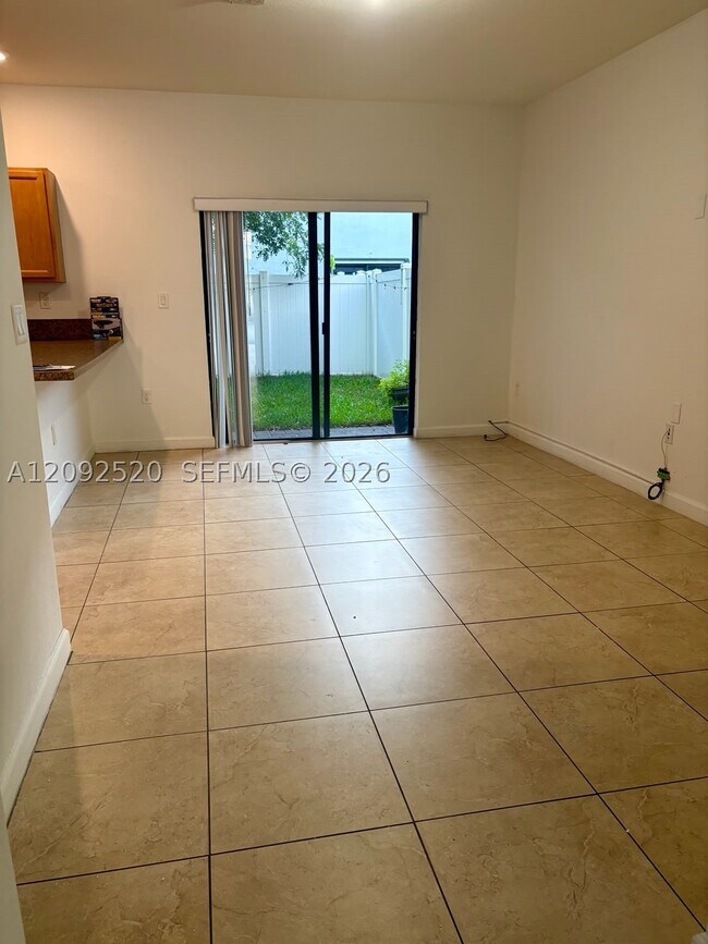 9228 W 33rd Way