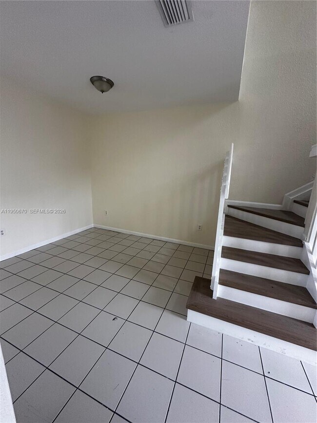 Photo - 1440 SE 24th Ct