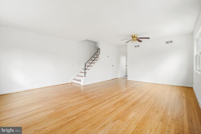 Photo - 6212 Carters Ln