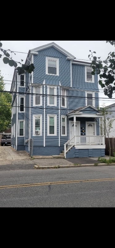 Building Photo - 412 Potters Ave Rental