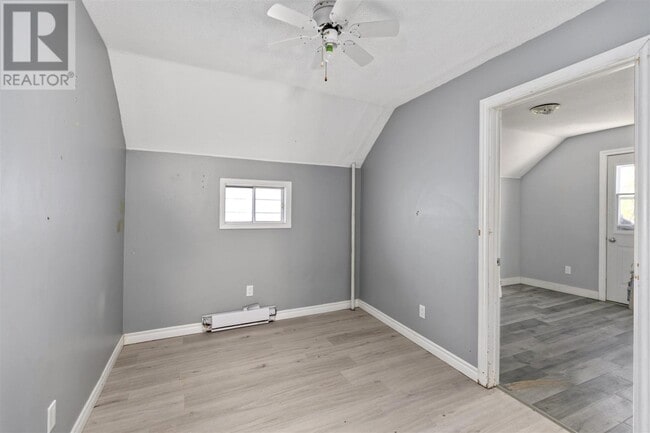 Photo - $1,499 ALL-INCLUSIVE! 3-Bedroom Unit | Updated & Ready! Unité 2