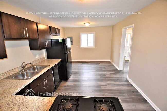 Photo - 345 Apache Ln