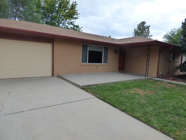 Building Photo - Beautiful Home in Longmont Estates