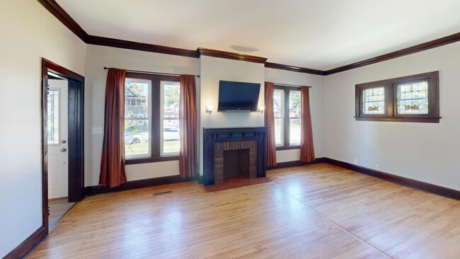 Living Room - 1853 Taylor St NE