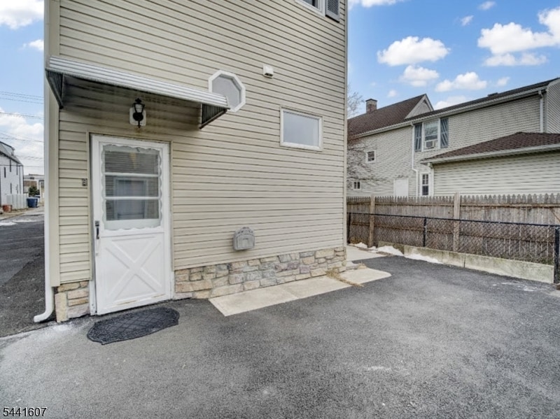 Photo - 27 Honiss St