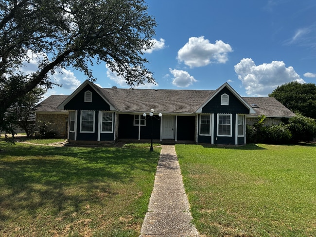 Building Photo - 216 Timberview Dr Rental