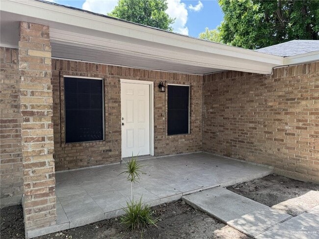 4007 Santa Fabiola St