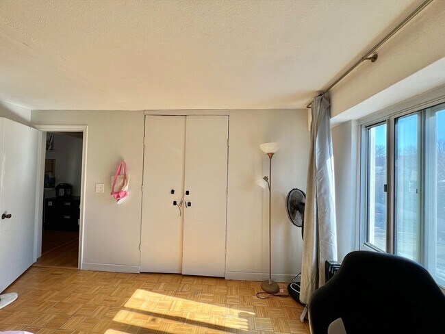 Photo - 4 Trowbridge Pl Unit 3C