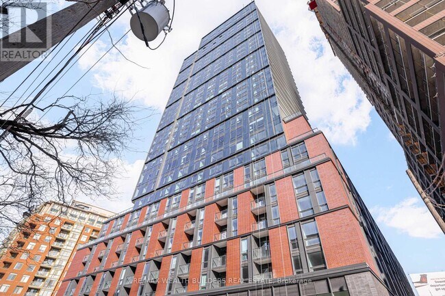 Photo - 35 Parliament St Unit 731