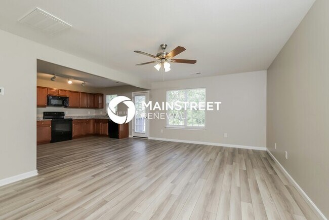 Photo - 3 Bedroom Pet-Friendly Home in Winston-Salem, NC with Main Street Renewal