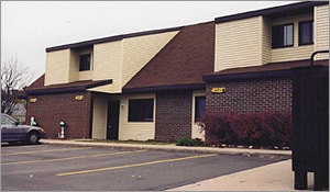 Exterior - Bay Hill Apartments