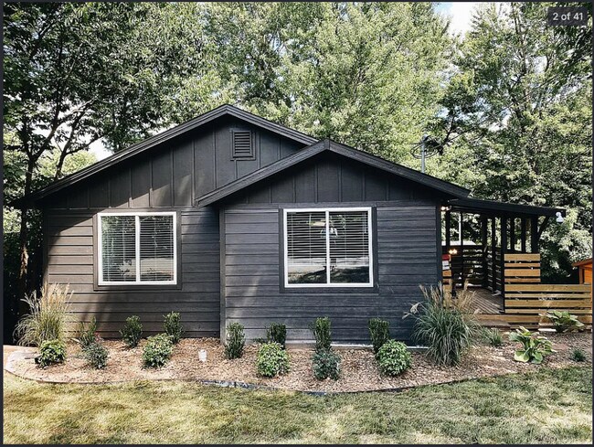 Photo - 112 S University Ave