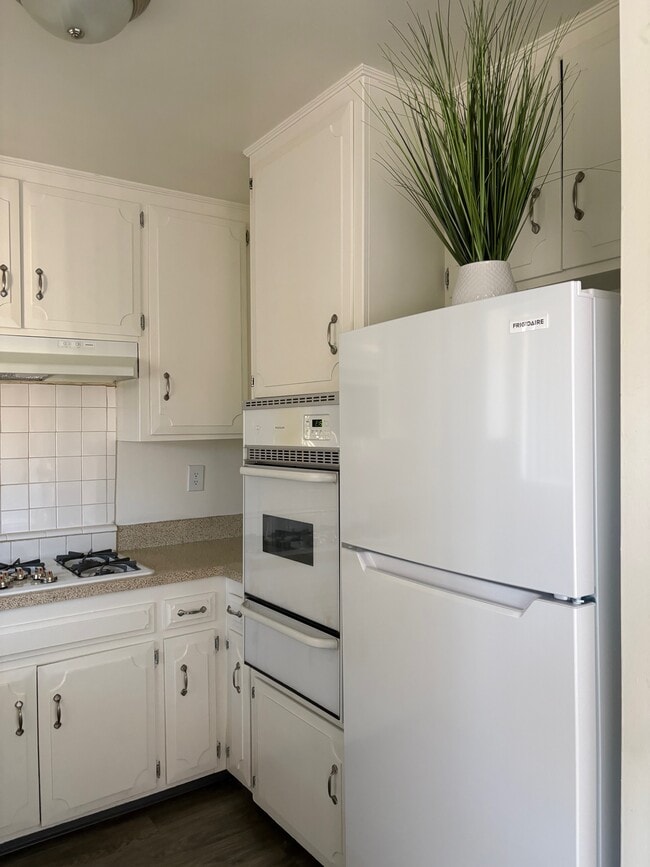 Photo - Executive Park Apartments
