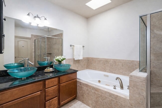 Photo - 5711 Kiam St