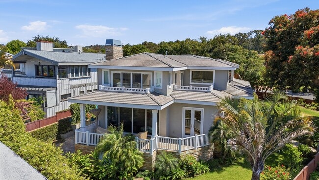 Building Photo - 628 Via Monte Doro