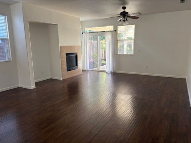 Photo - 3 bed 2 Bath 12 Bridges Home Lincoln, CA
